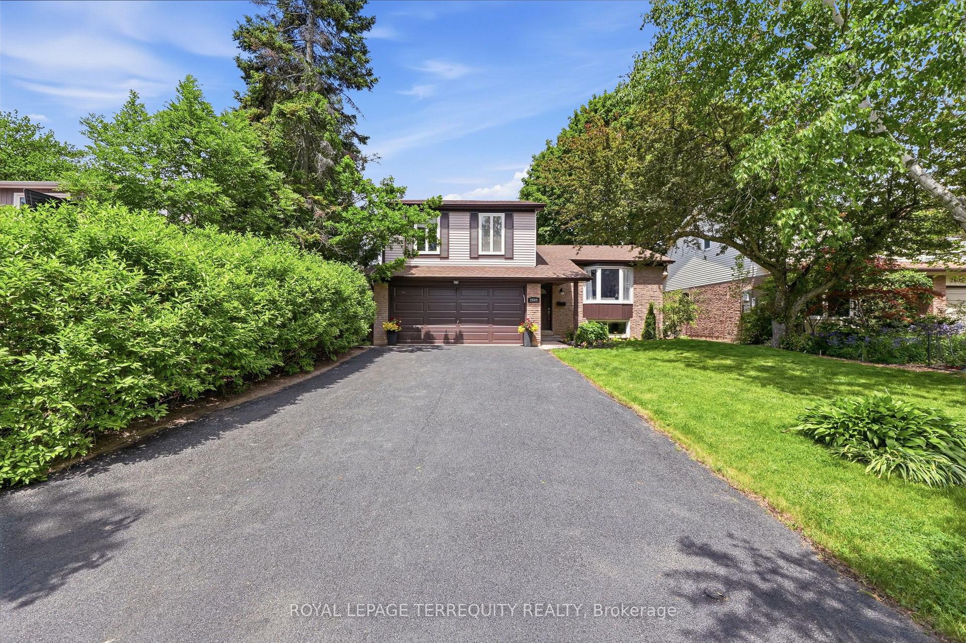 2609 Oak Row Crescent — photo 1