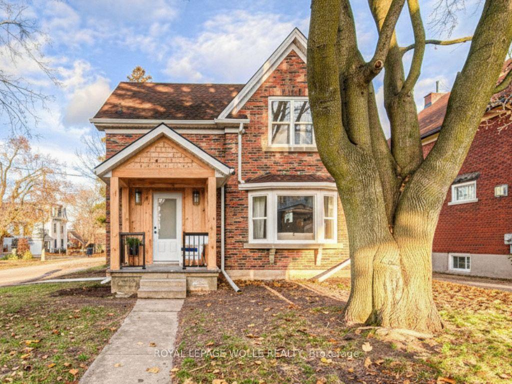 30 Dunbar Road S — photo 1