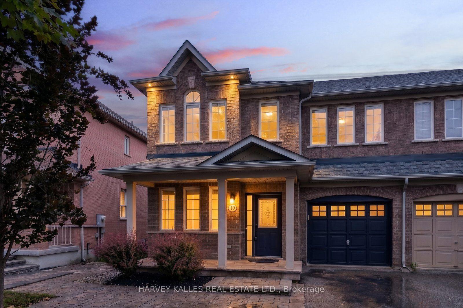 19 Starr Crescent, Aurora — Semi-Detached for sale, photo 1
