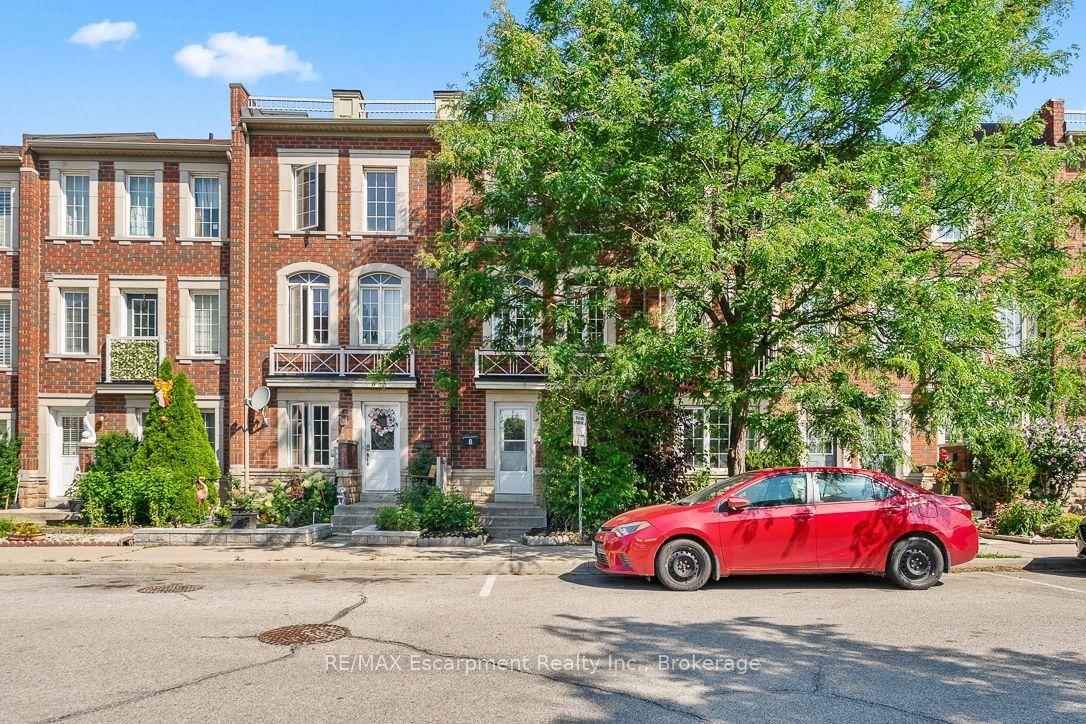 8 JIM BAIRD Mews, Toronto — Townhouse for sale, photo 1