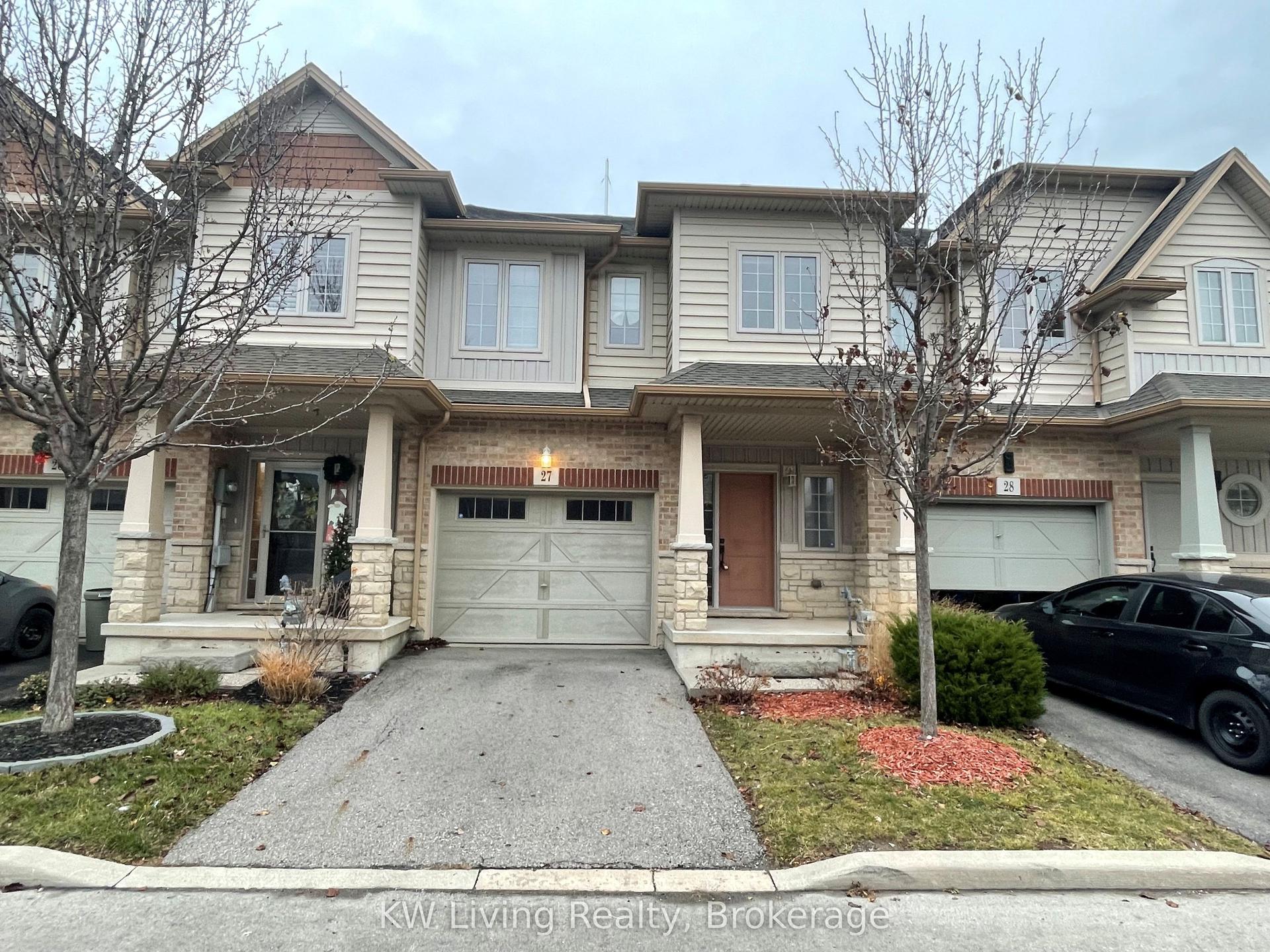 8 Lakelawn Road 27 #27, Grimsby — Townhouse for lease, photo 1