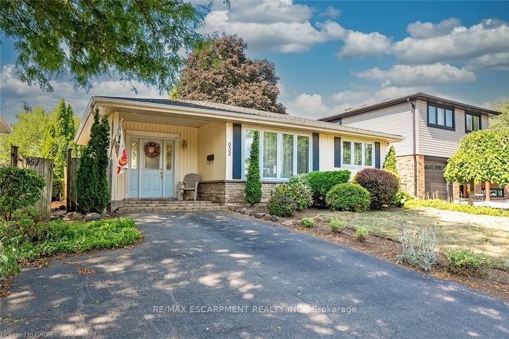 652 Ardleigh Crescent, Burlington — Detached for sale, photo 1