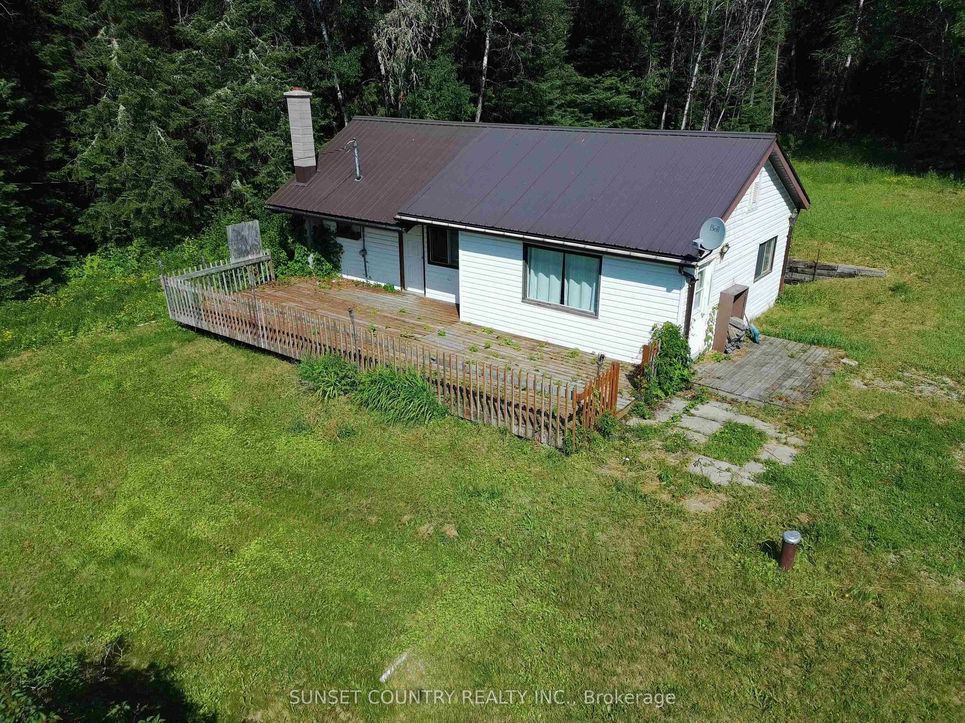 36 Sherbrooke Street, Kenora Remote Area — Detached for sale, photo 1