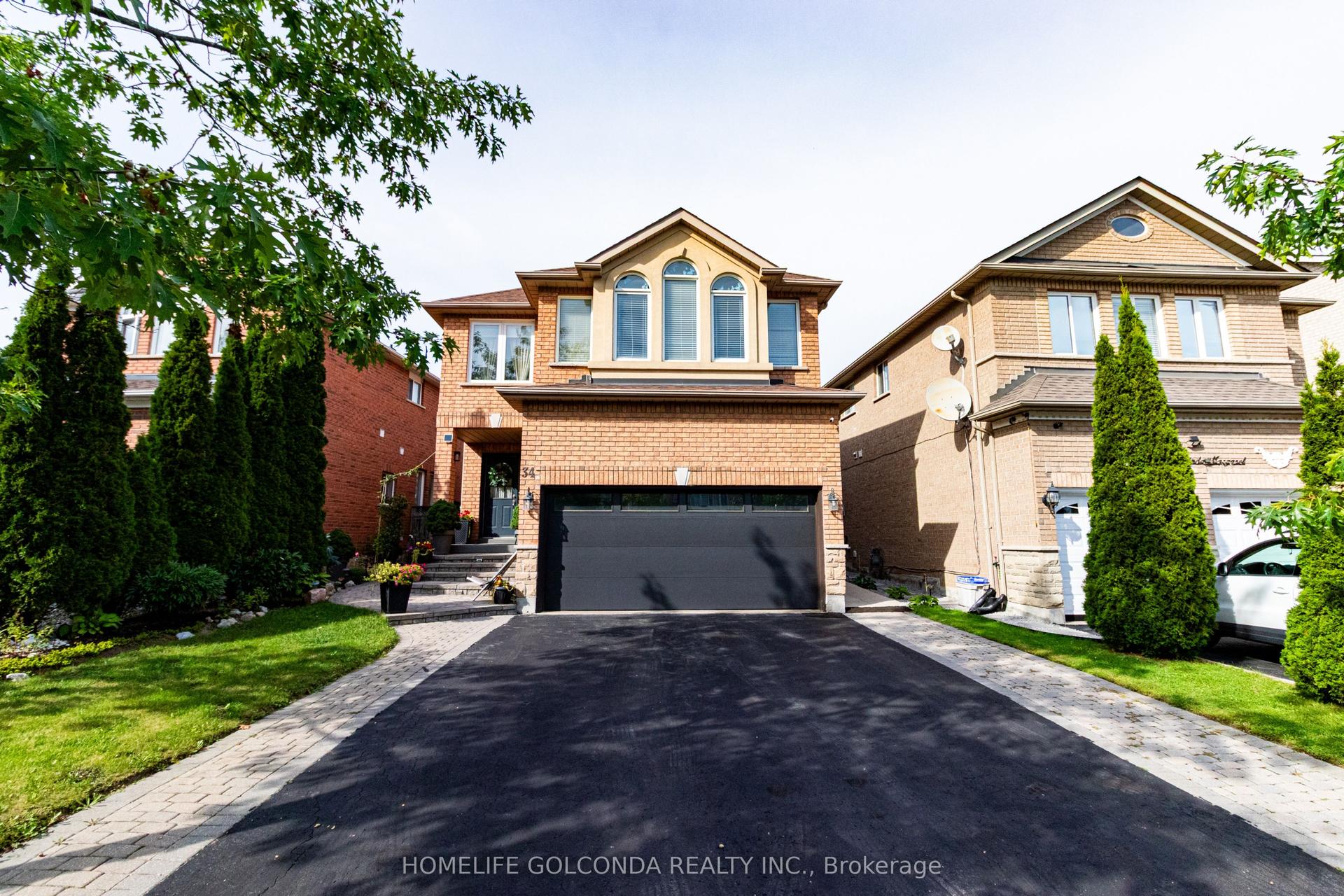 34 Linda Margaret Crescent, Richmond Hill — Detached for lease, photo 1