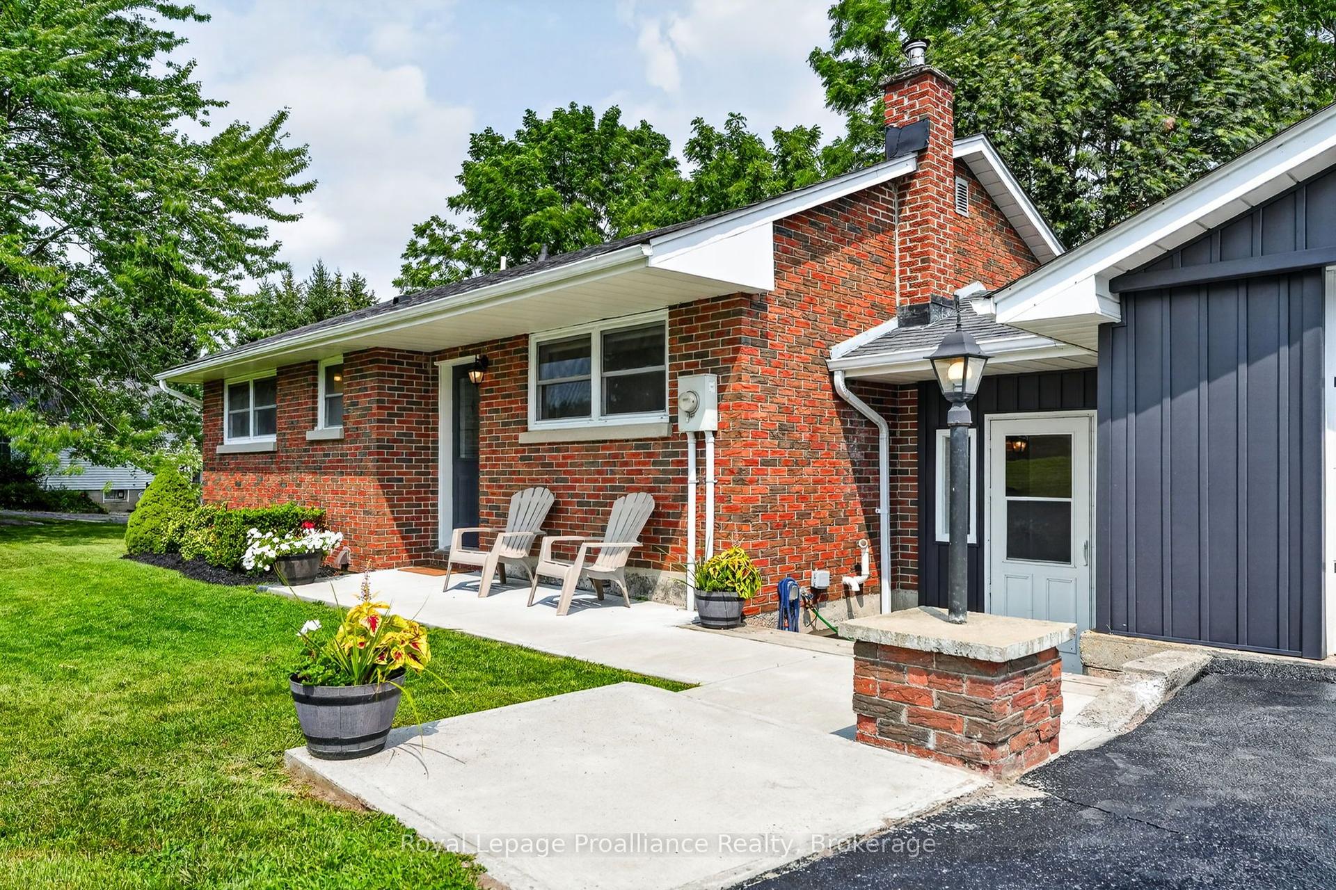2991 Harwood Road, Hamilton Township — Detached for sale, photo 1