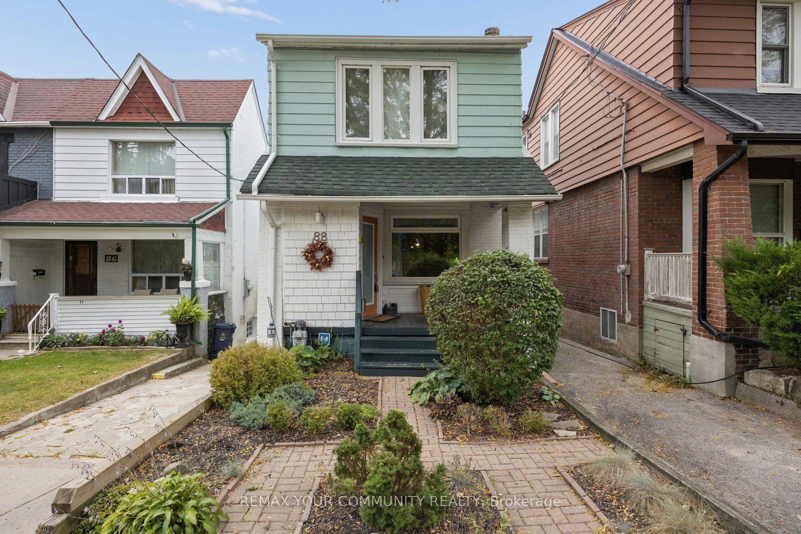 88 West Lynn Avenue, Toronto — Detached for sale, photo 1