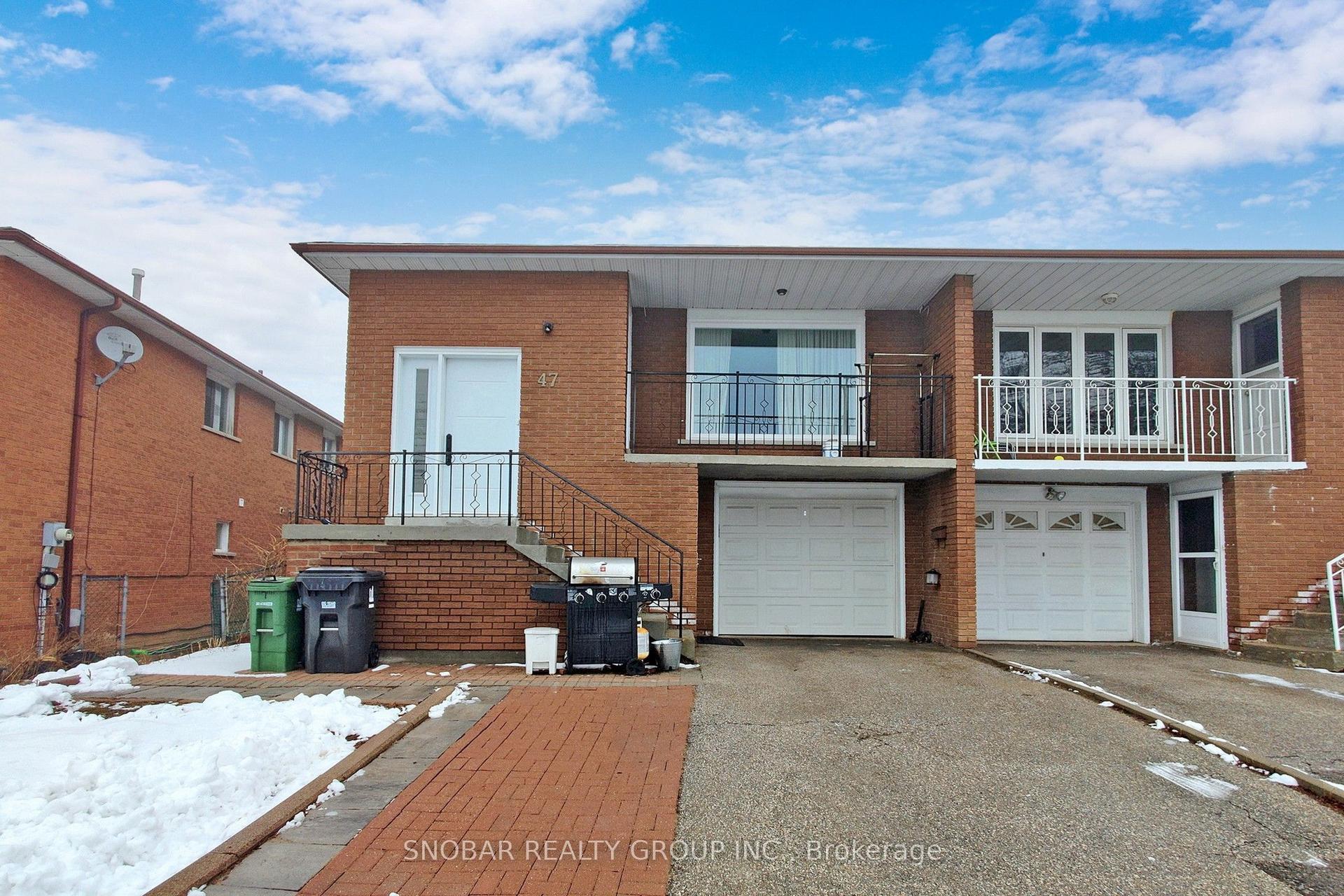 47 Crayford Drive Middle #Middle, Toronto — Semi-Detached for lease, photo 1