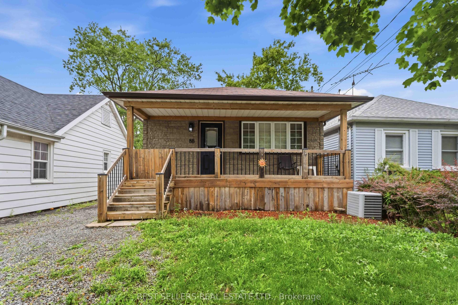 88 Rykert Street — photo 1