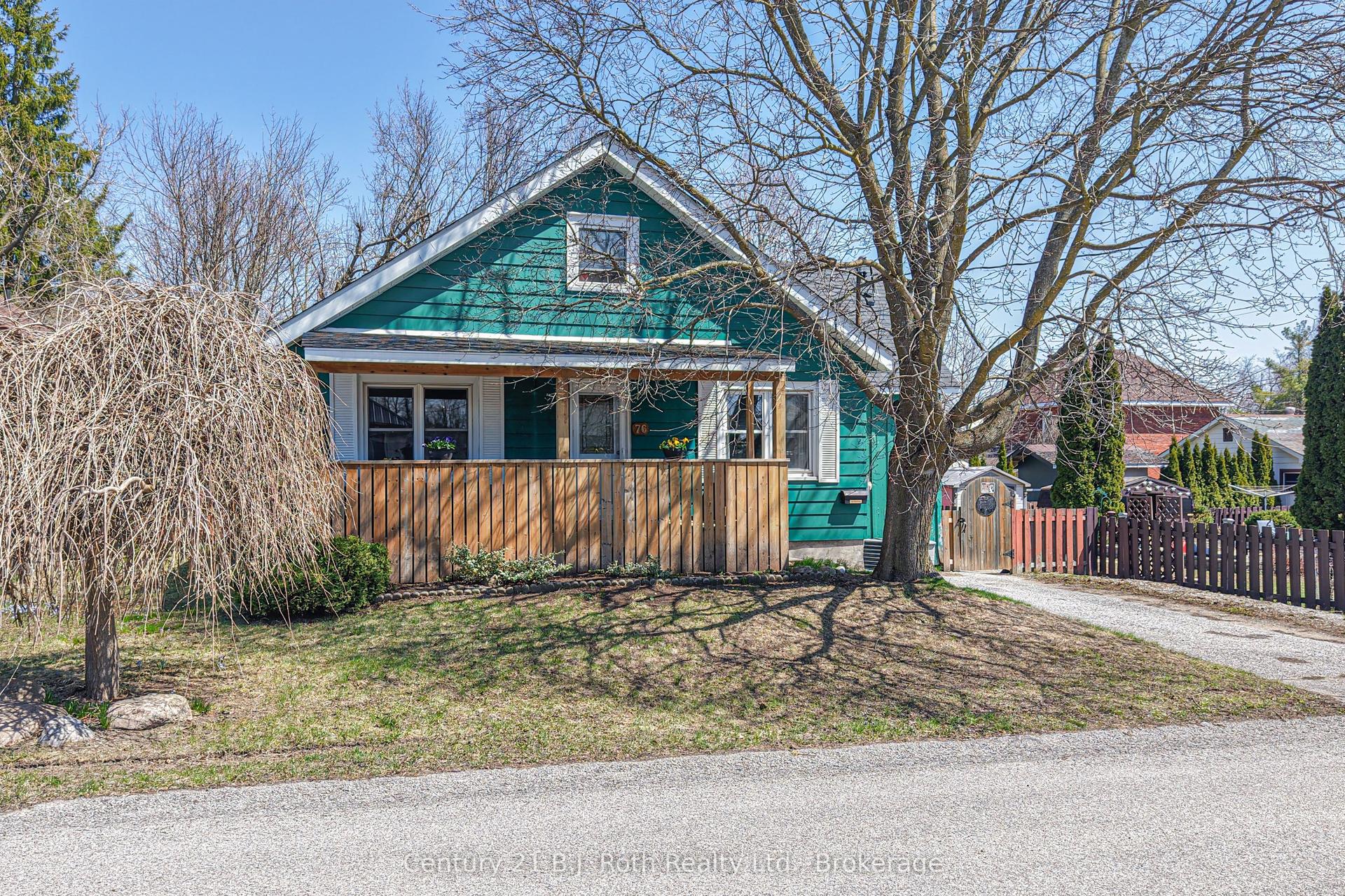76 McKenzie Street — photo 1