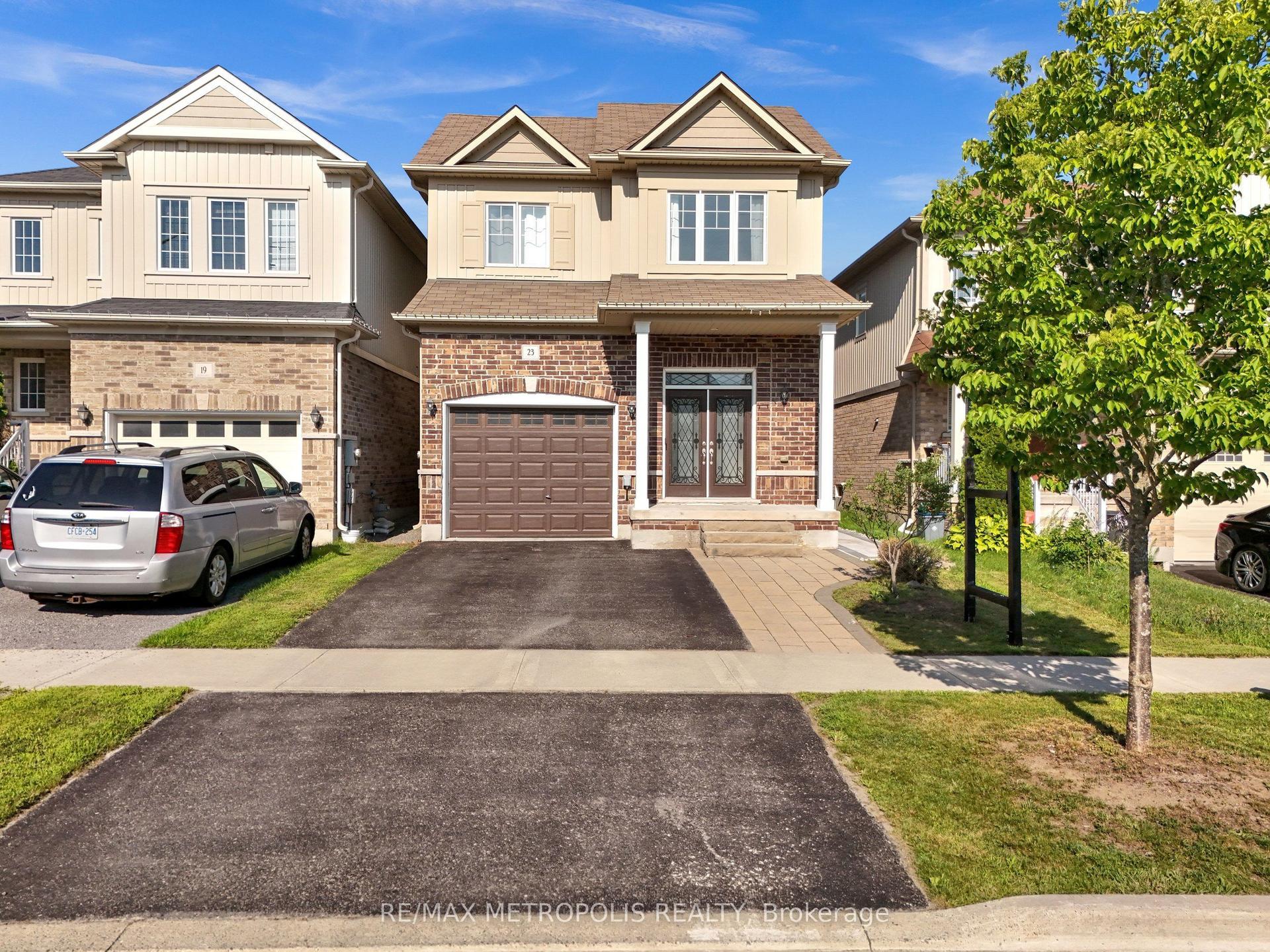 23 Gordon Cowling Street, Clarington — Detached for sale, photo 1