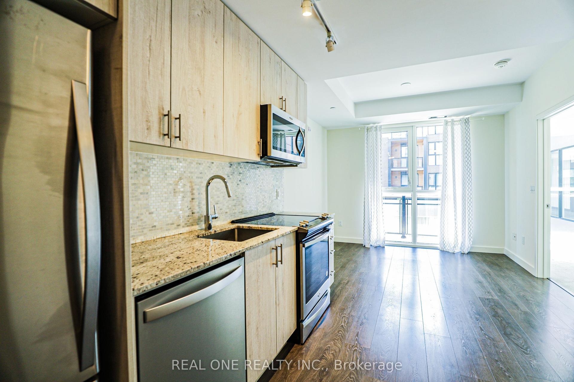 150 Sabina Drive 209 #209, Oakville — Condo for lease, photo 1