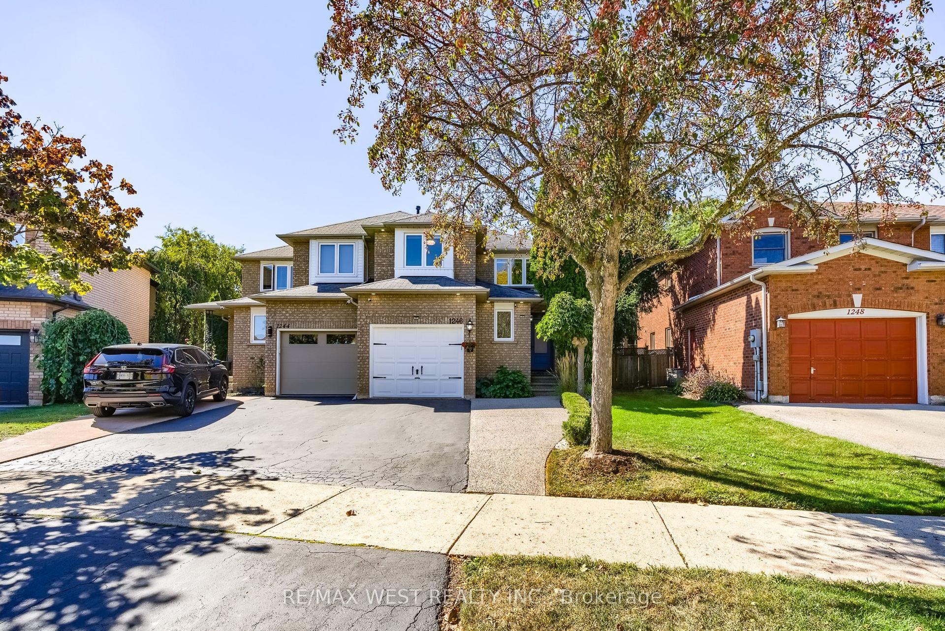 1246 Old Oak Drive, Oakville — Semi-Detached for sale, photo 1