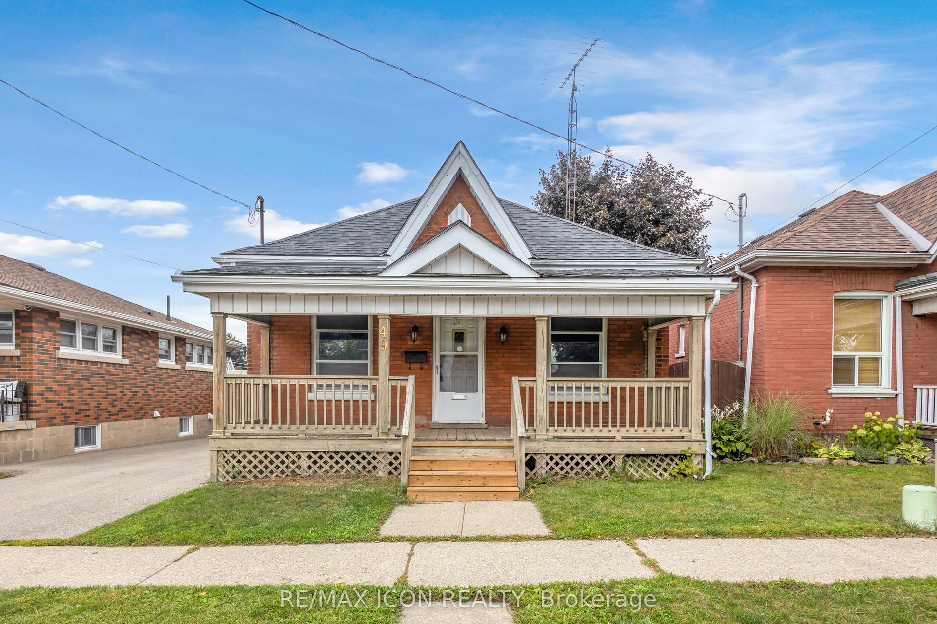 49 Mintern Avenue, Brantford — Detached for sale, photo 1