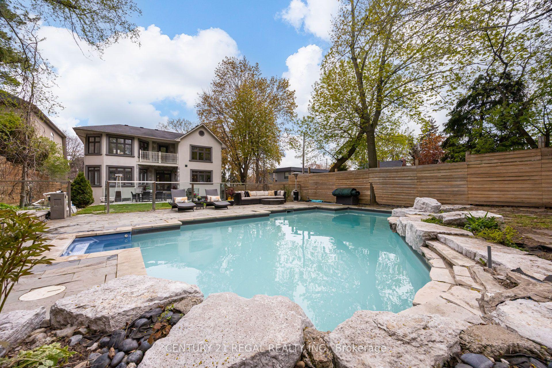 38 Mattice Road, Toronto — Detached for sale, photo 1