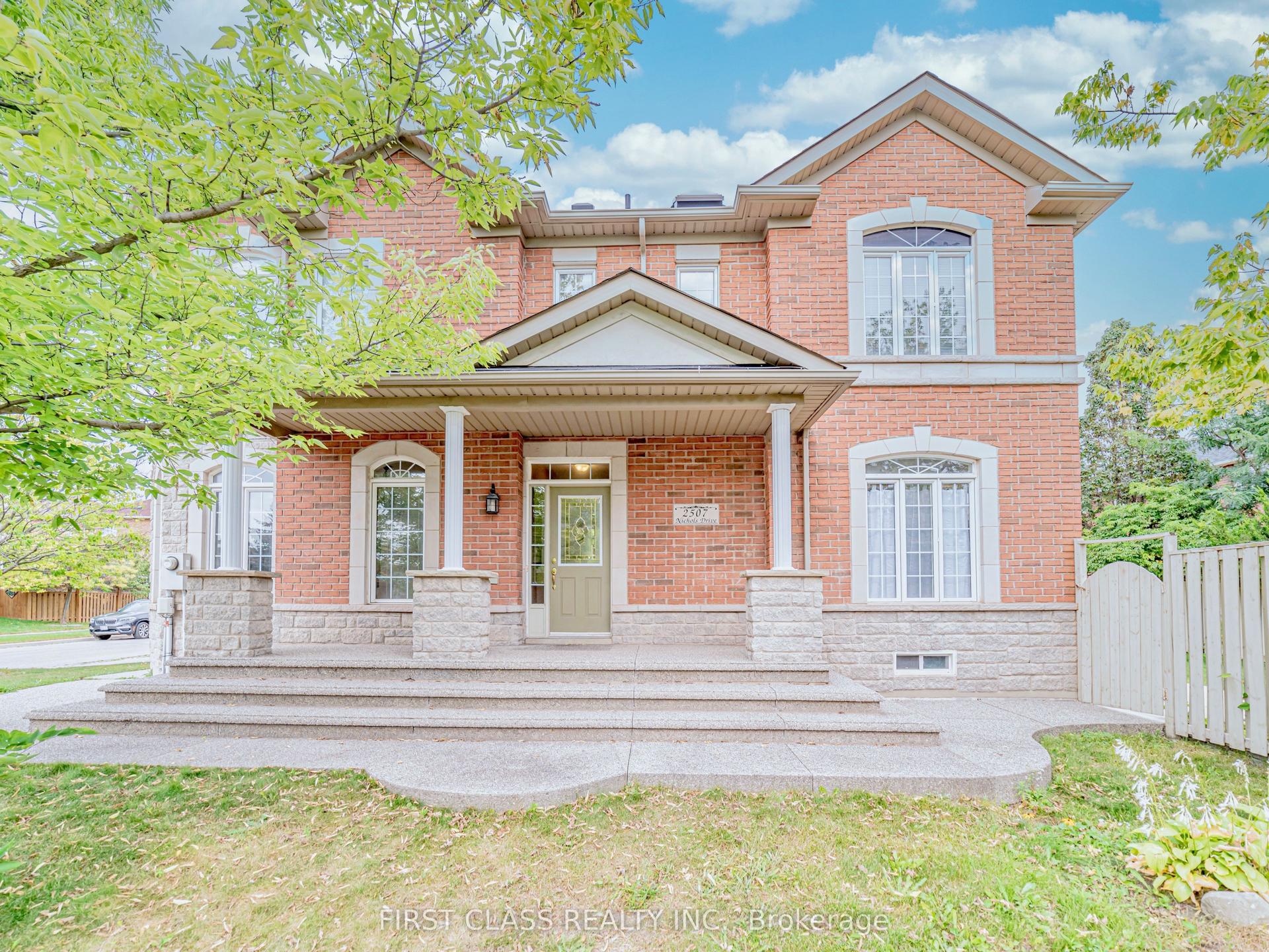 2507 Nichols Drive, Oakville — Detached for lease, photo 1