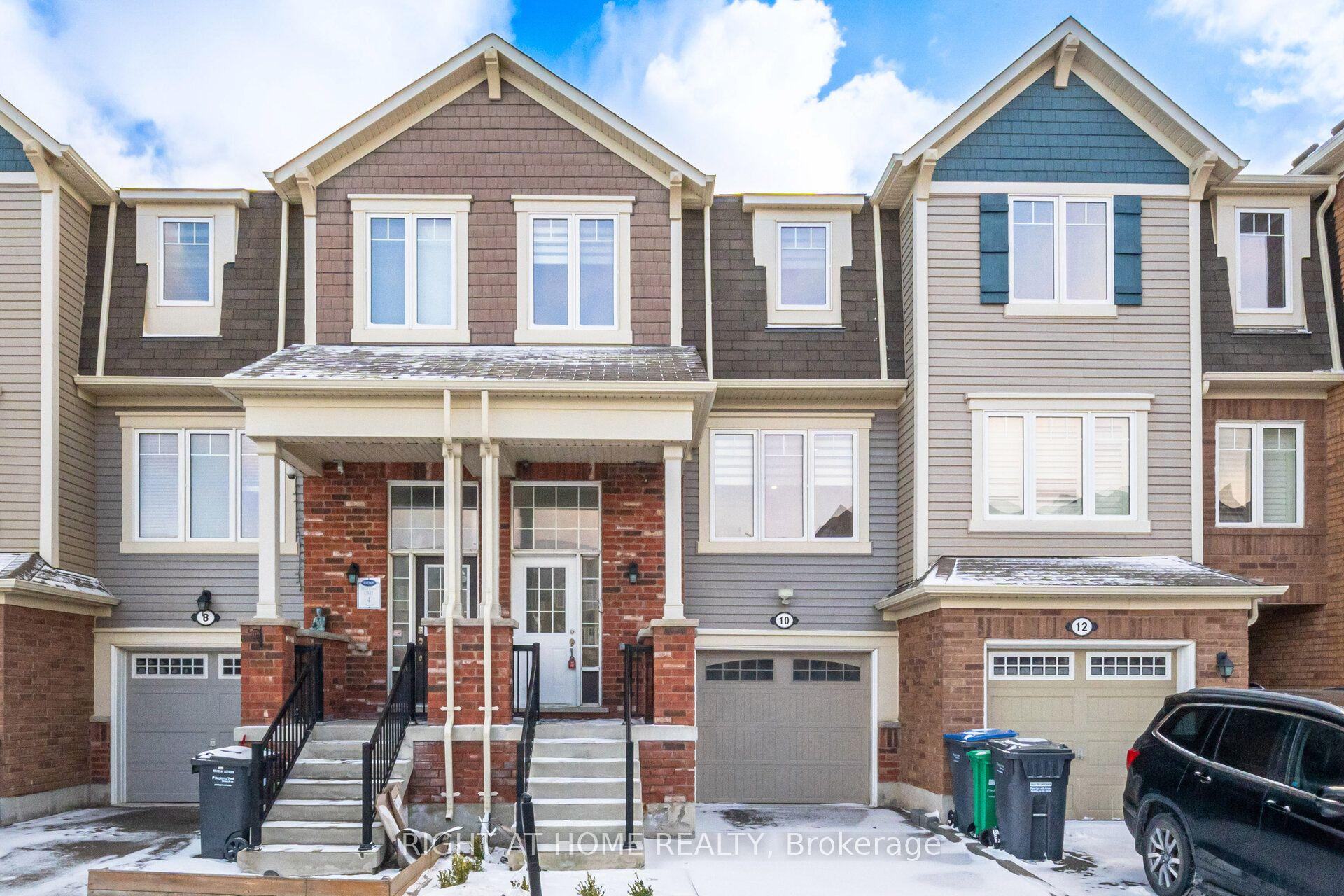 10 Vanhorne Close — photo 1