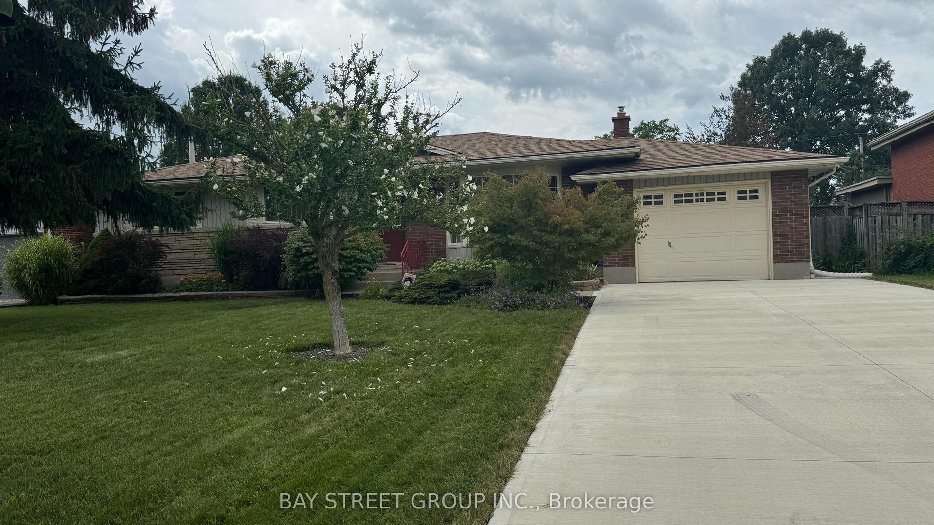 20 WINDERMERE Road, St. Catharines — Detached for lease, photo 1