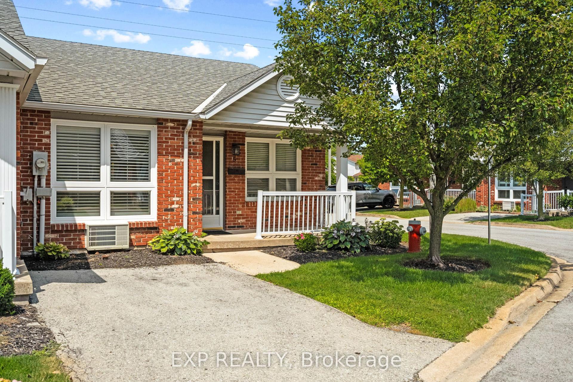 226 VANSICKLE Road 5 #5, St. Catharines — Condo Town for sale, photo 1