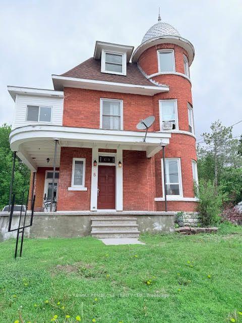 6 True Love Street — photo 1