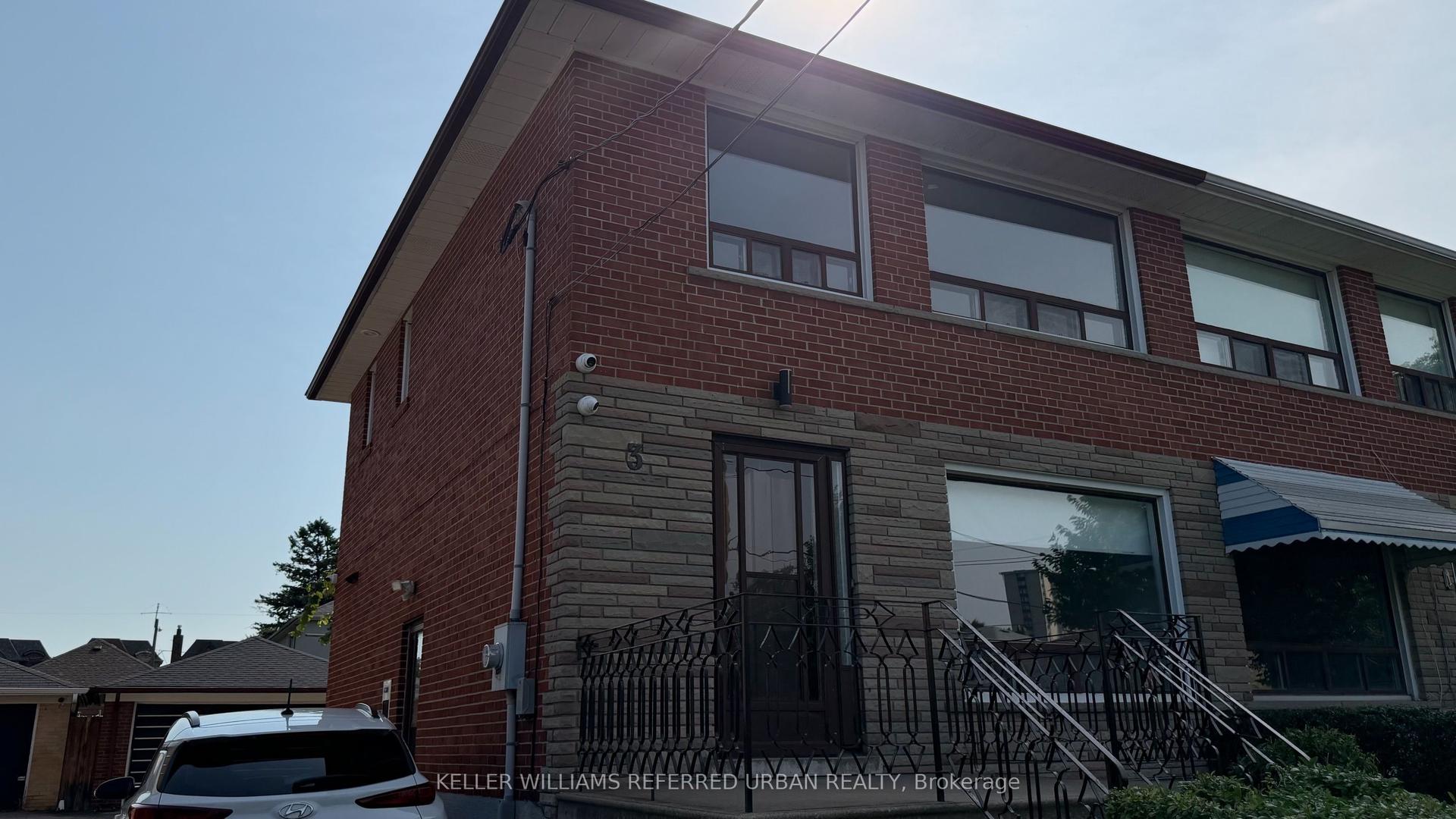 3 Duckworth Street, Toronto — Semi-Detached for lease, photo 1