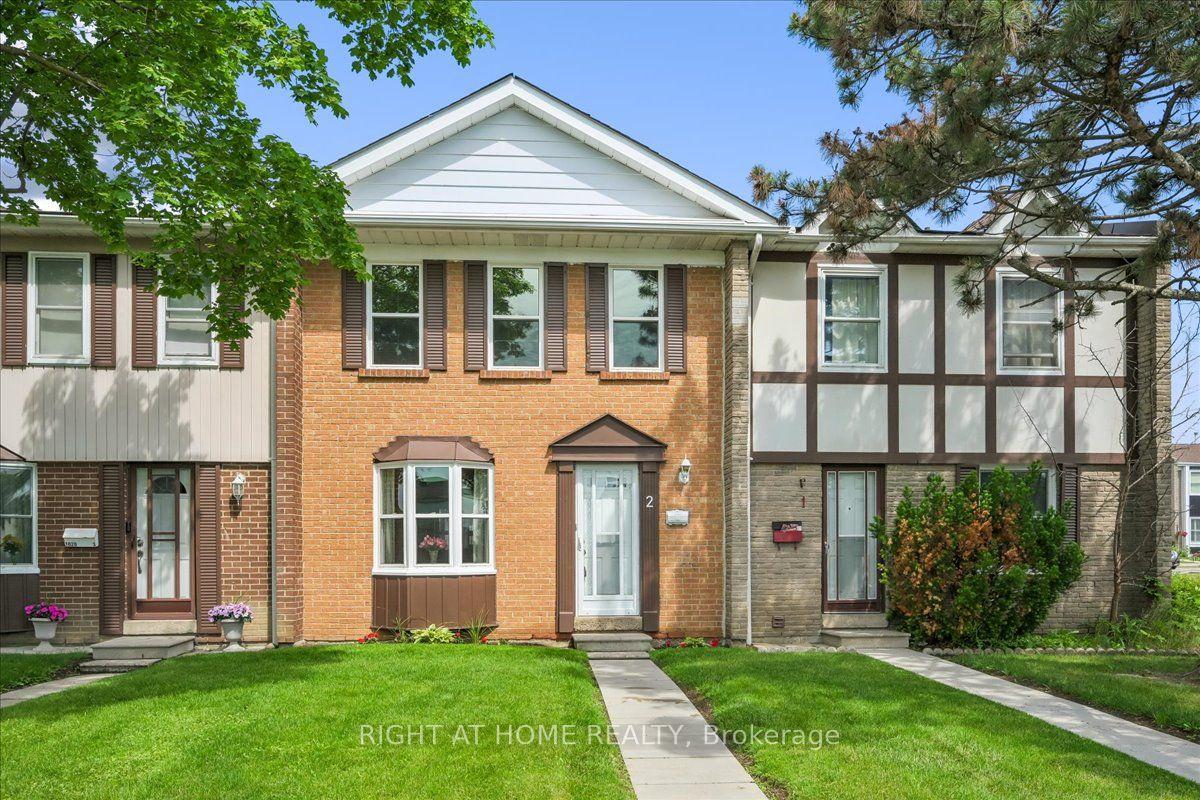 1020 Central Park Drive 2 #2, Brampton — Condo Town for sale, photo 1