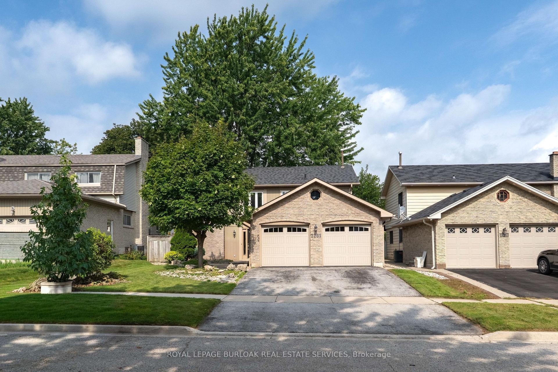 2161 Devlin Drive, Burlington — Detached for sale, photo 1