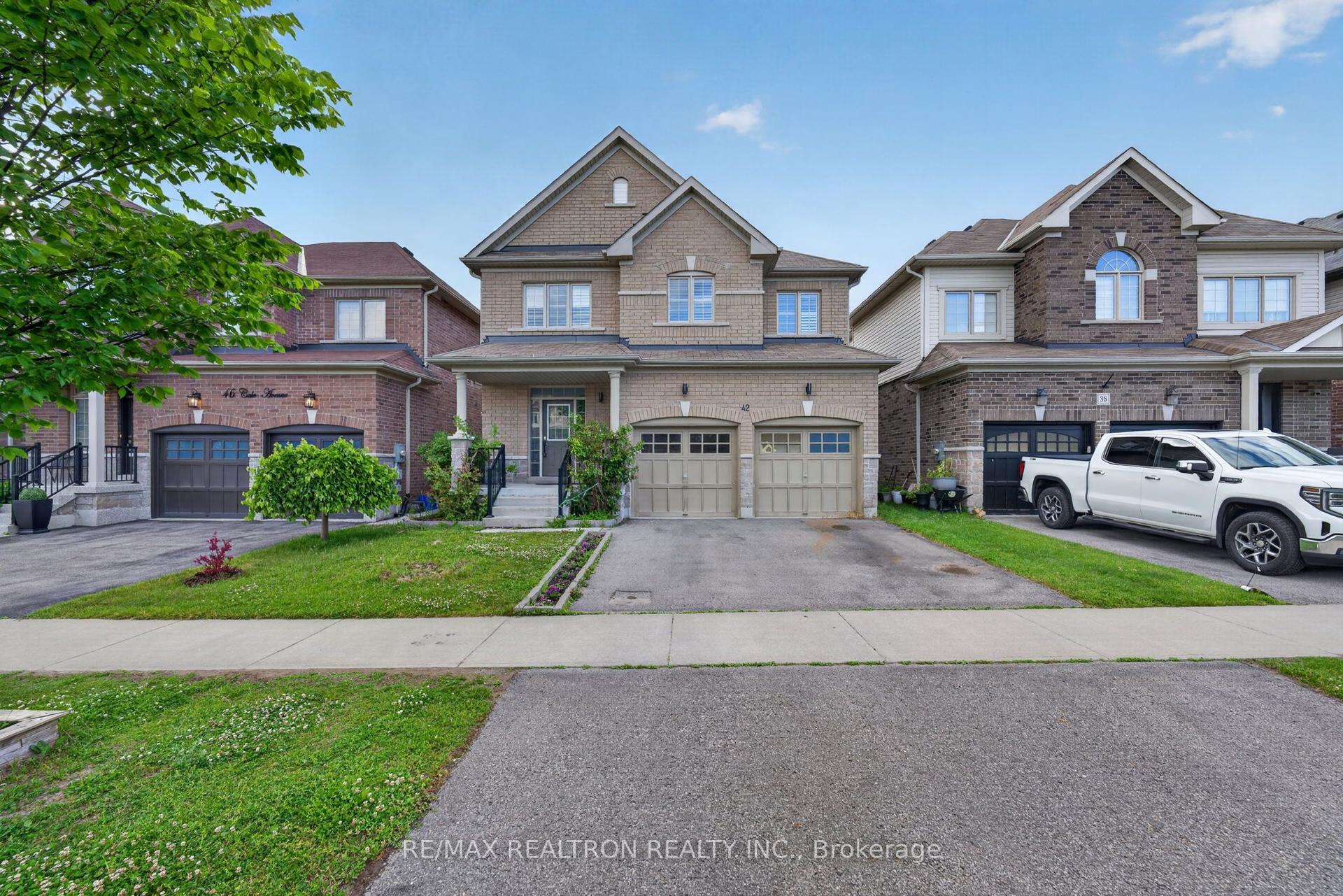 42 Cale Avenue, Clarington — Detached for sale, photo 1
