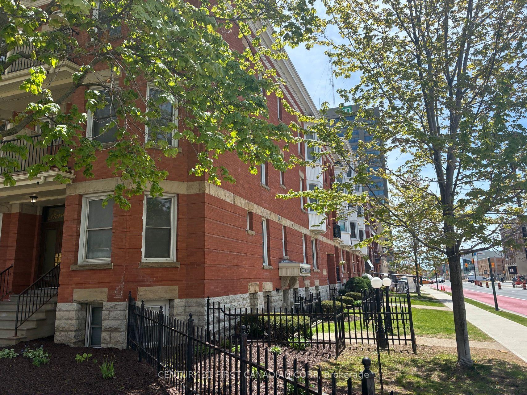 275 QUEENS Avenue 202 #202 — photo 1