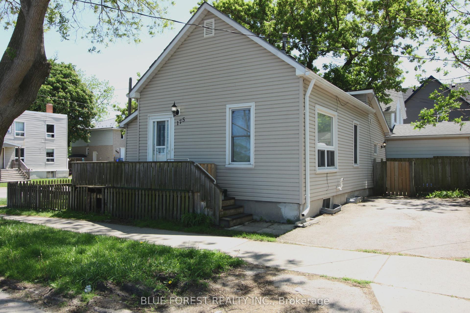 175 Davis Street — photo 1