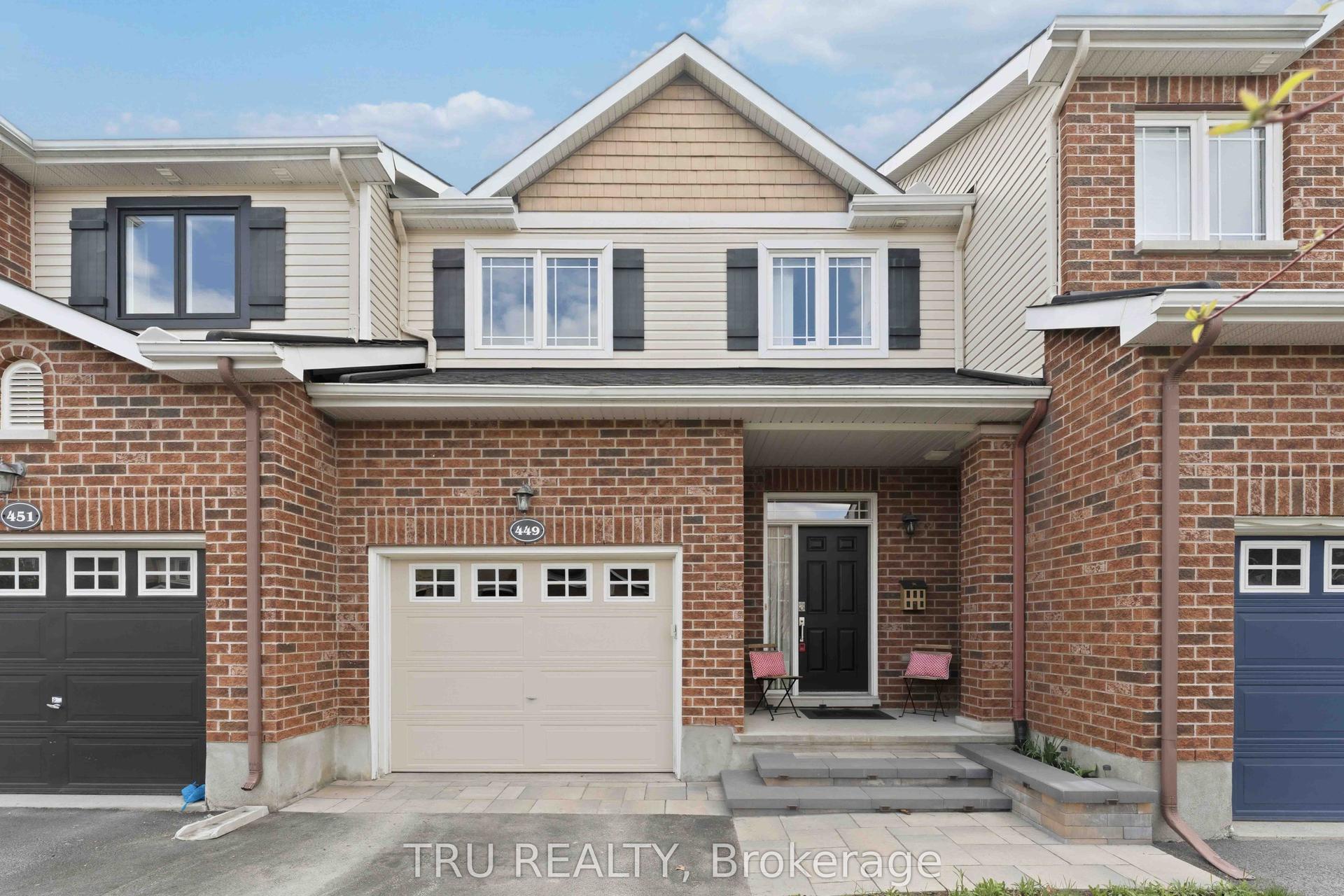 449 Celtic Ridge Crescent, Kanata — Townhouse for sale, photo 1