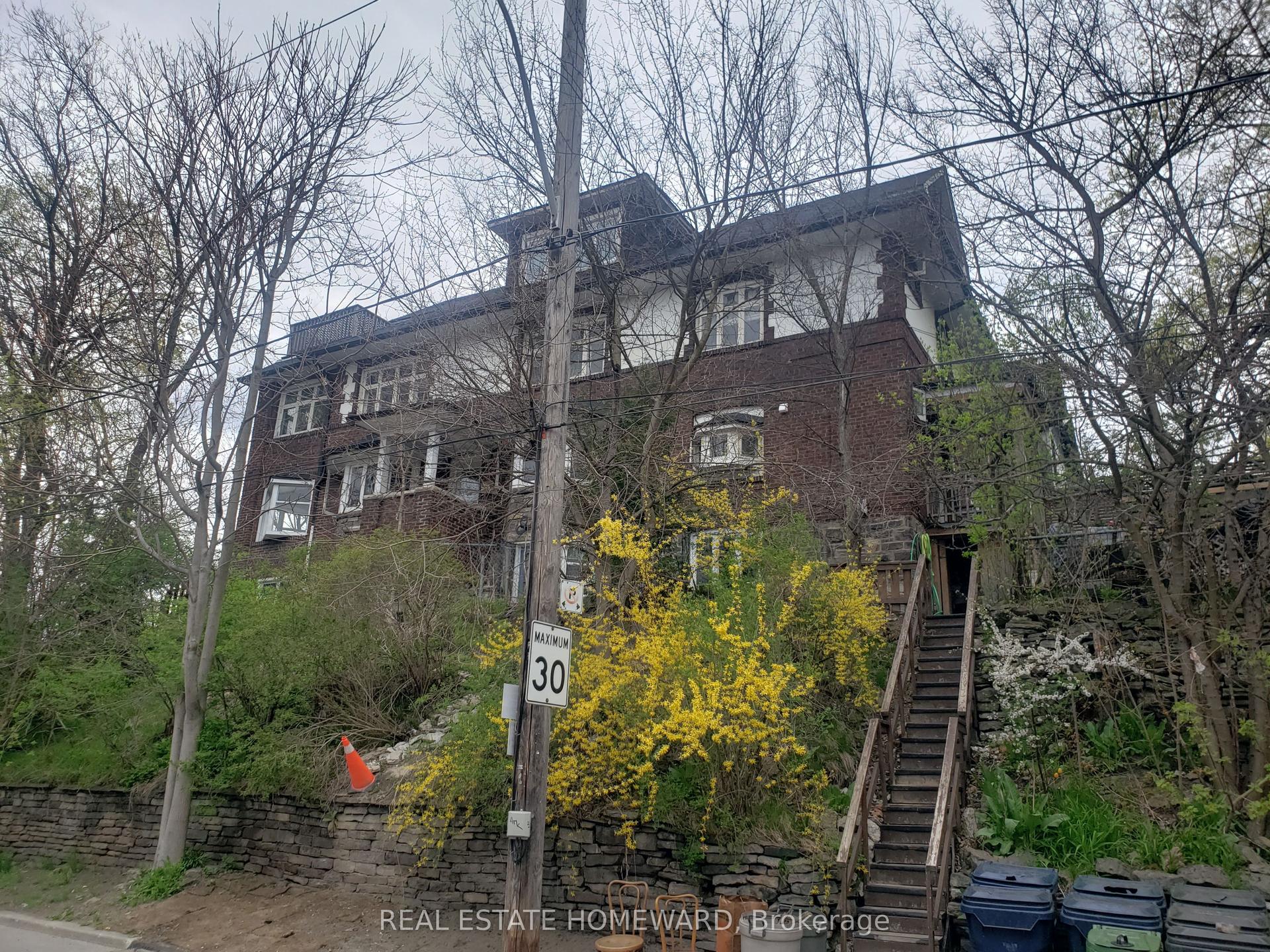 435 Parkside Drive 4 #4, Toronto — Multiplex for lease, photo 1