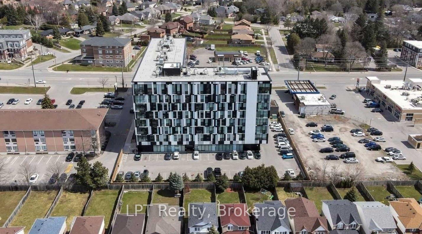 1900 Simcoe Street N 428 #428 — photo 1