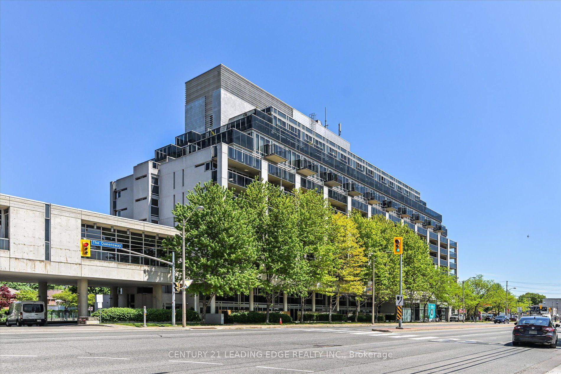 1040 The Queensway N/A 710 #710 — photo 1