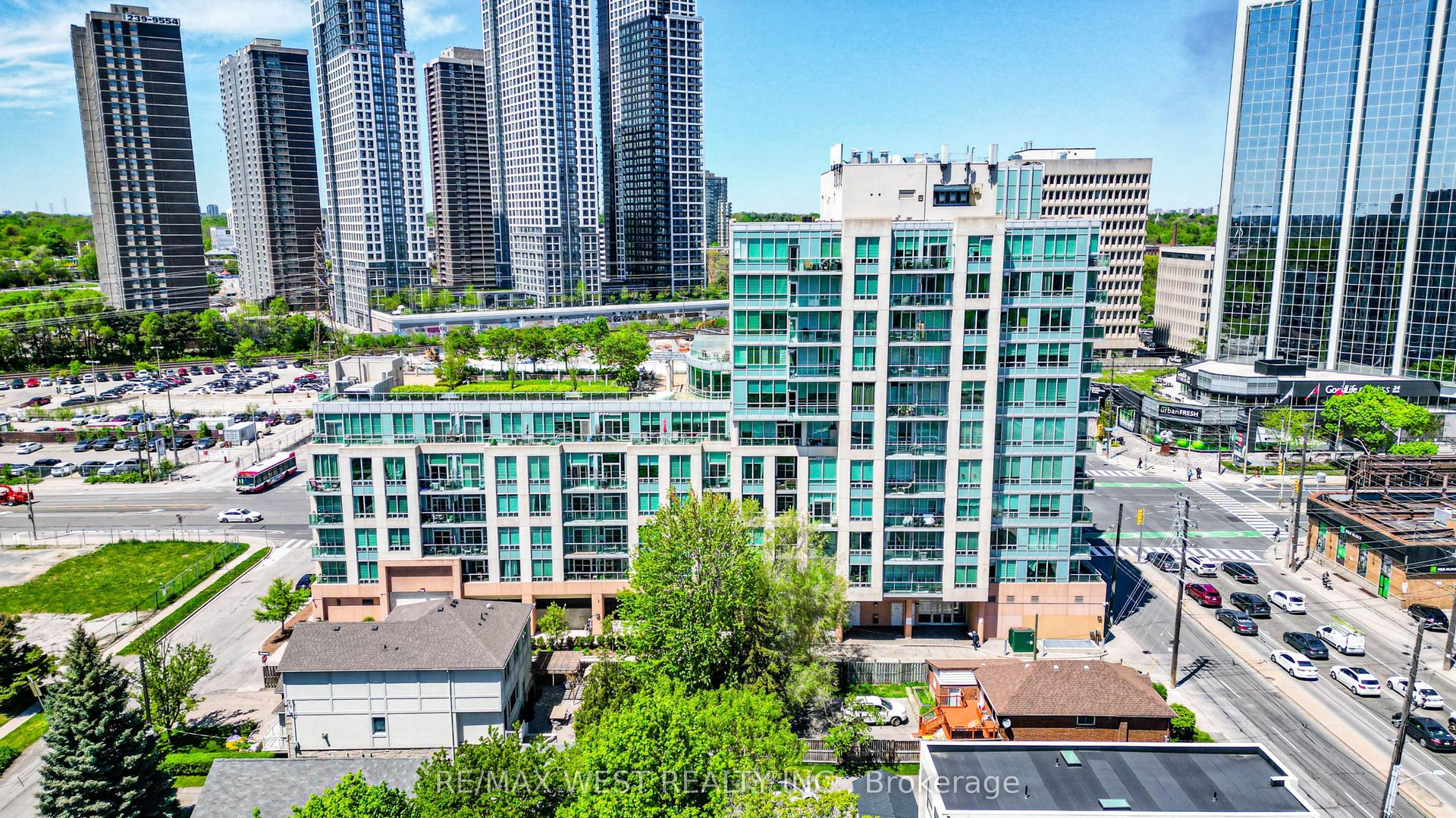 3391 Bloor Street W 609 #609 — photo 1