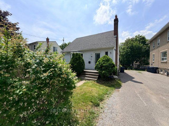 44 Scotia Avenue — photo 1