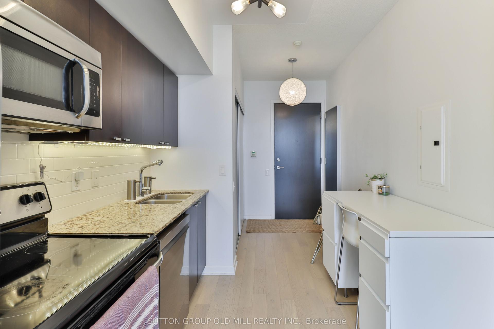 105 The Queensway 2709 #2709, Toronto — Condo for lease, photo 1