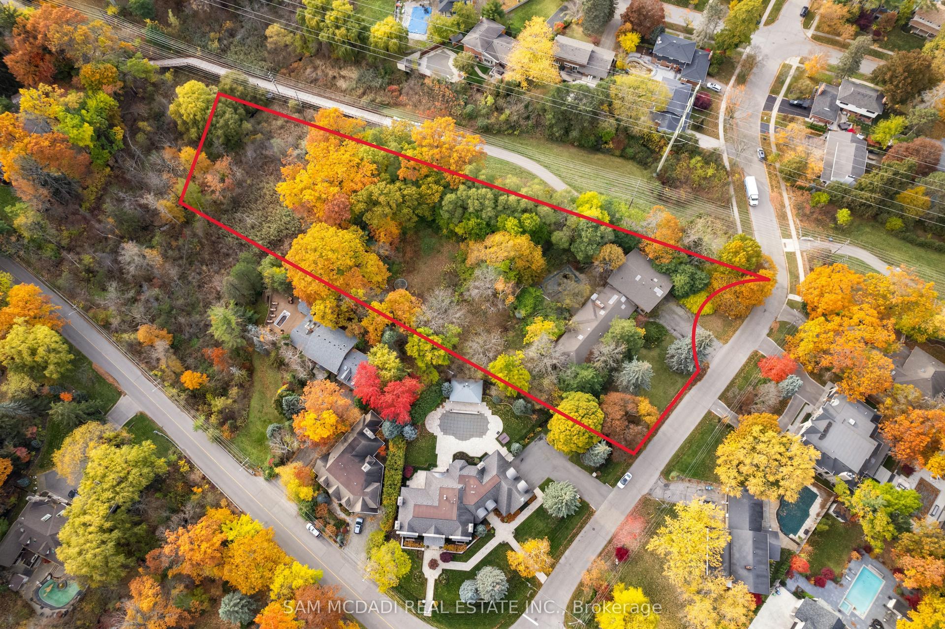 1310 Ravine Drive — photo 1