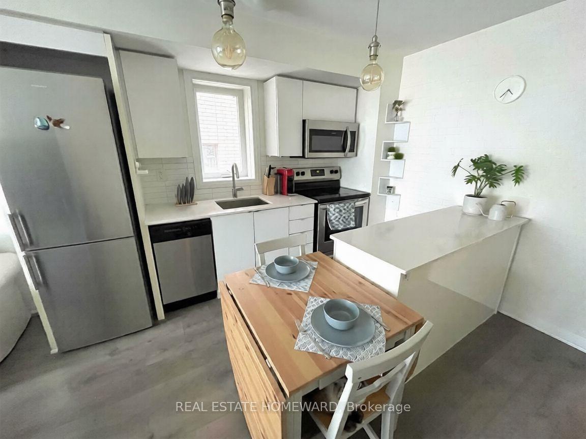 183 William Duncan Road 2 #2, Toronto — Condo Town for lease, photo 1