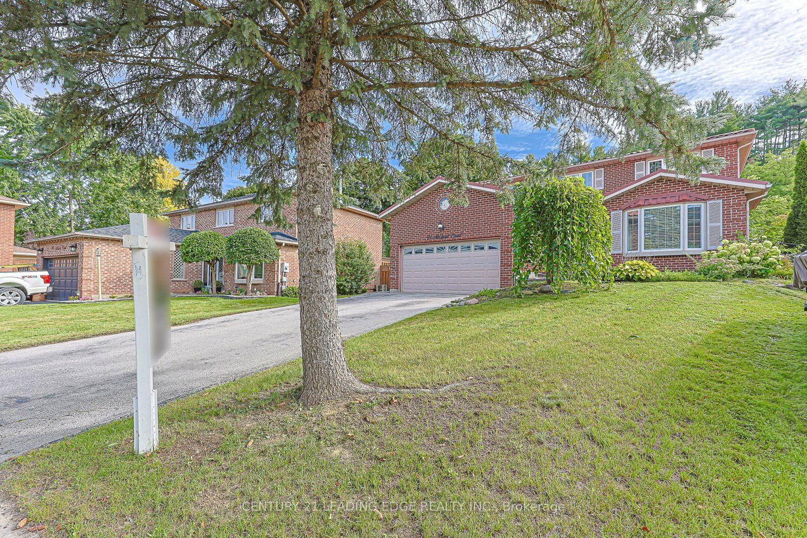 21 McQuaid Court, East Gwillimbury — Detached for sale, photo 1