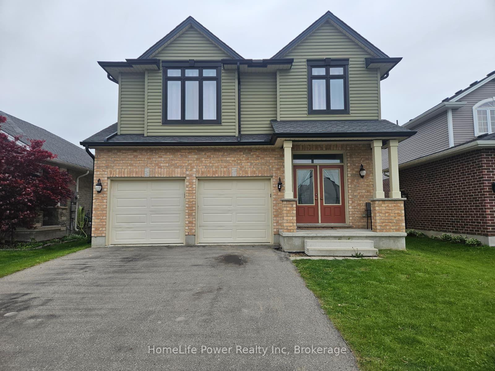 32 Ashberry Place — photo 1