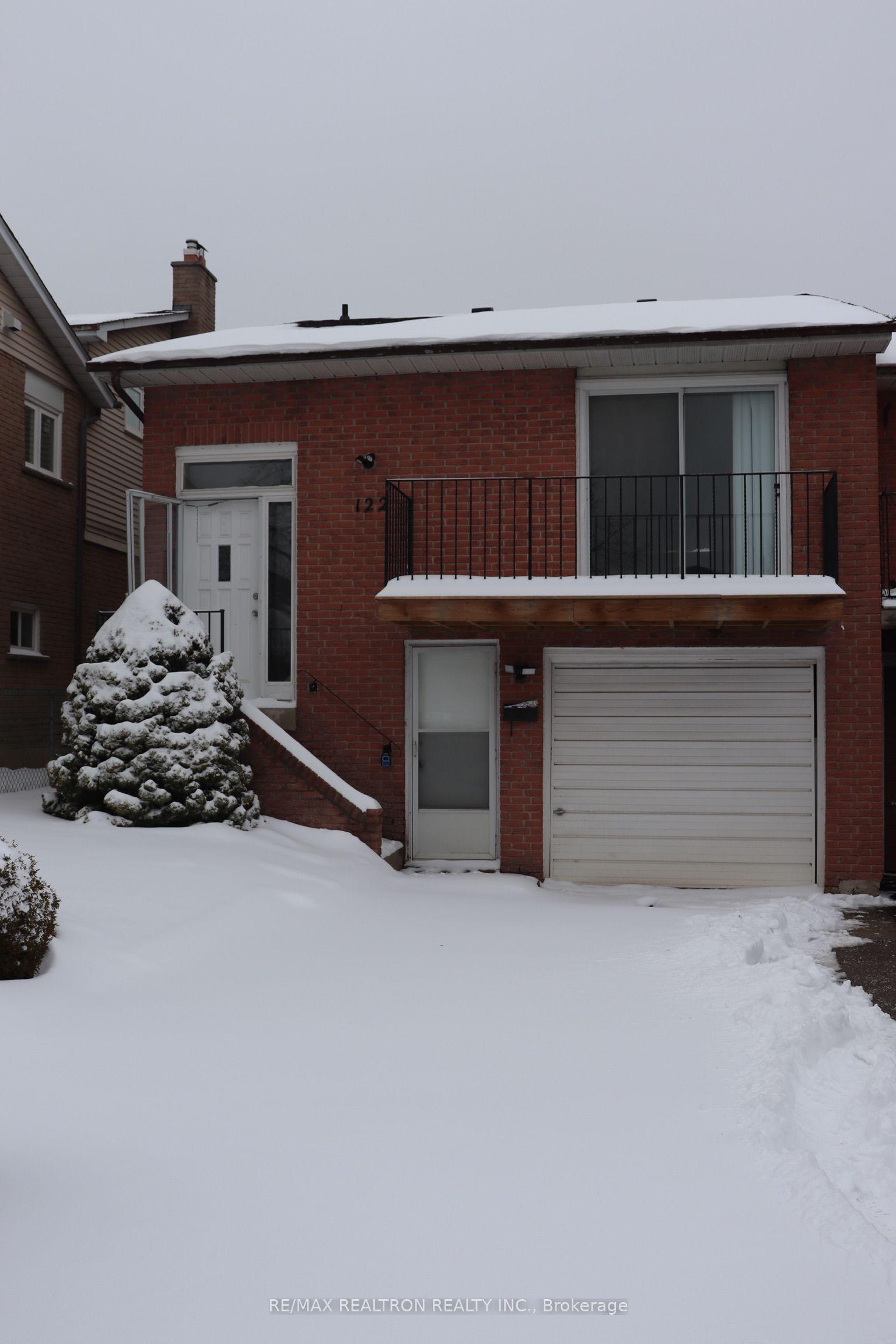 122 Copperwood Square, Toronto — Semi-Detached for lease, photo 1