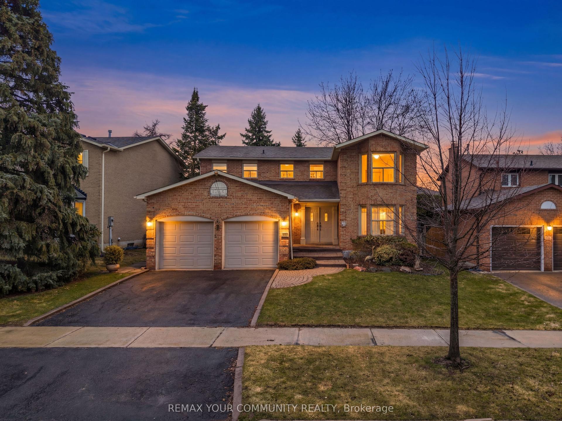 42 Houseman Crescent — photo 1