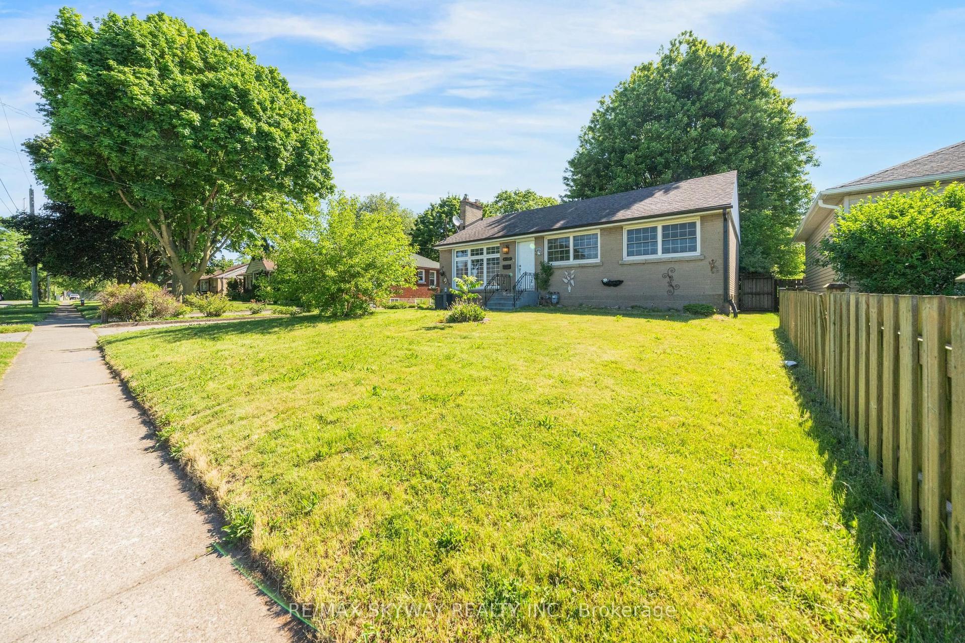6604 Locus Avenue, Niagara Falls — Detached for lease, photo 1