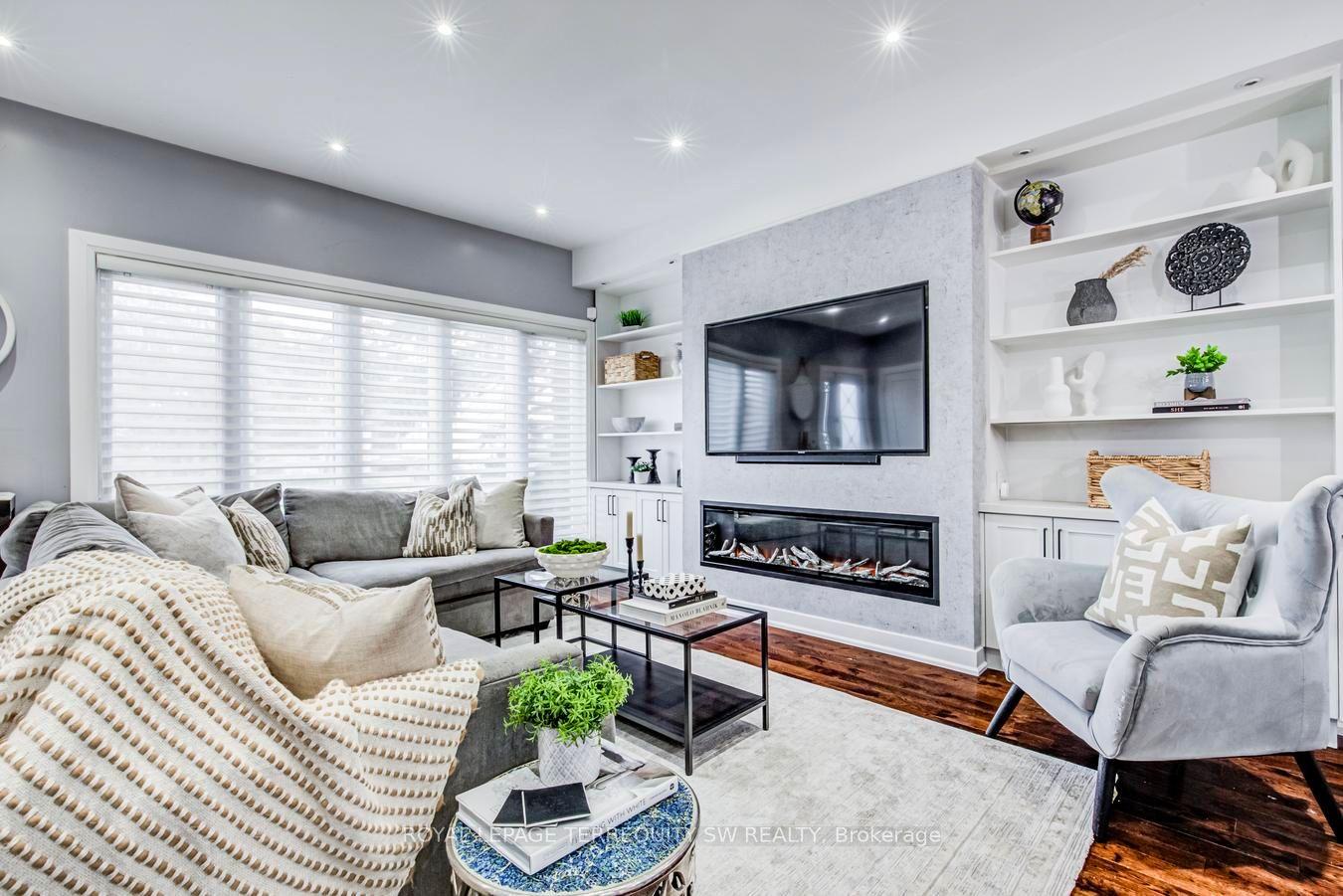 888 Fourth Street, Mississauga — Detached for sale, photo 1