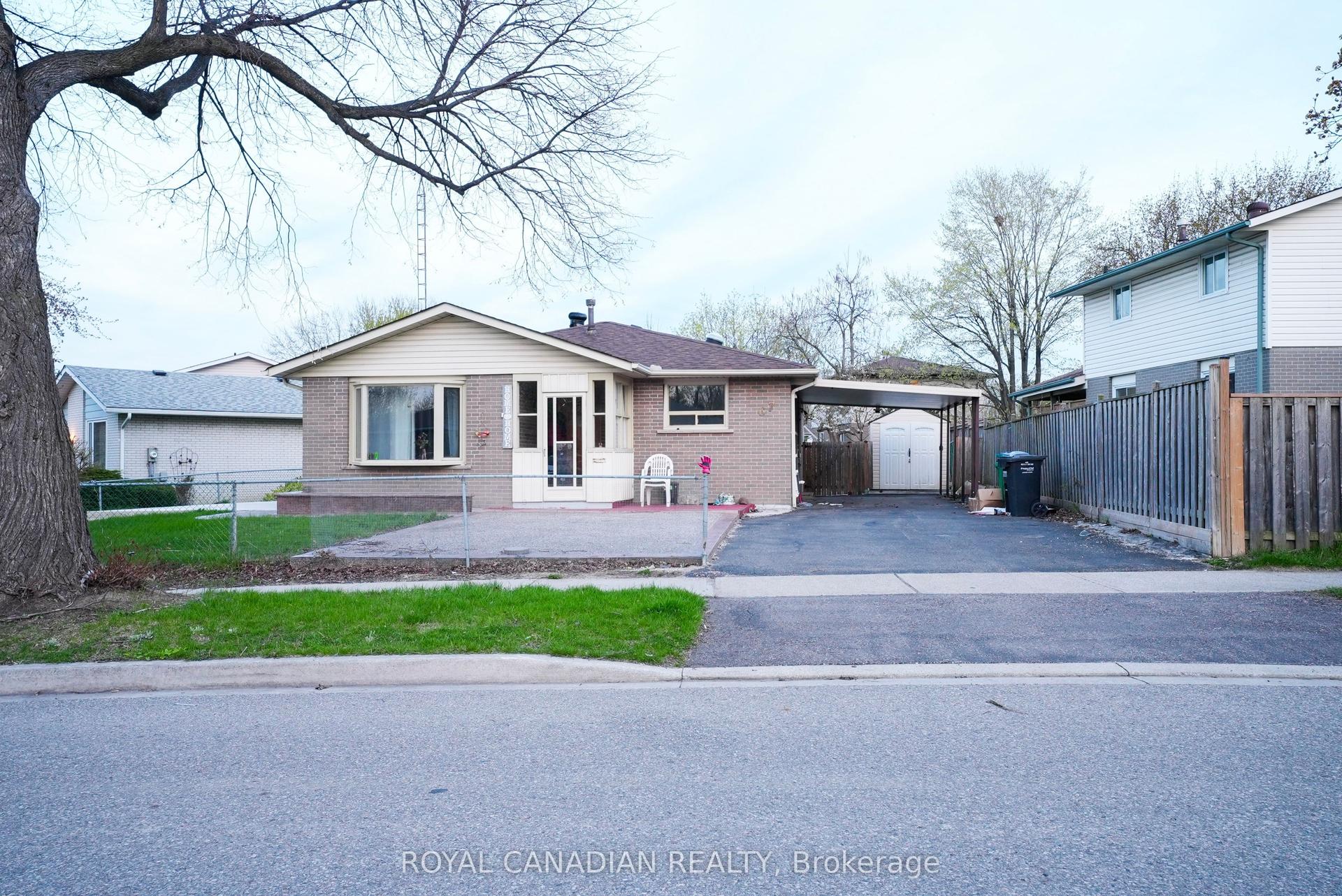 67 Sutherland Avenue — photo 1