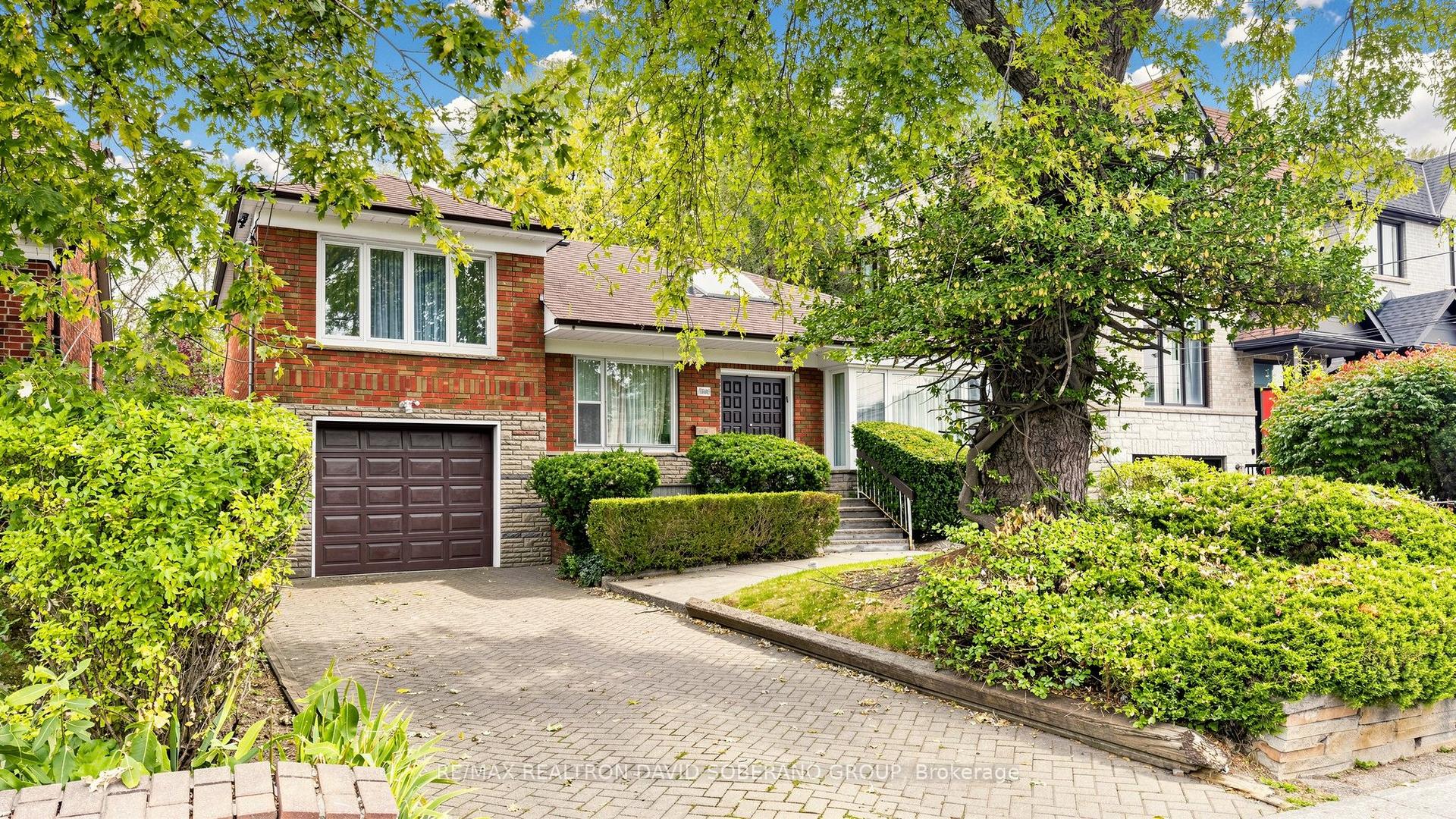 108 York Downs Drive, Toronto — Detached for sale, photo 1