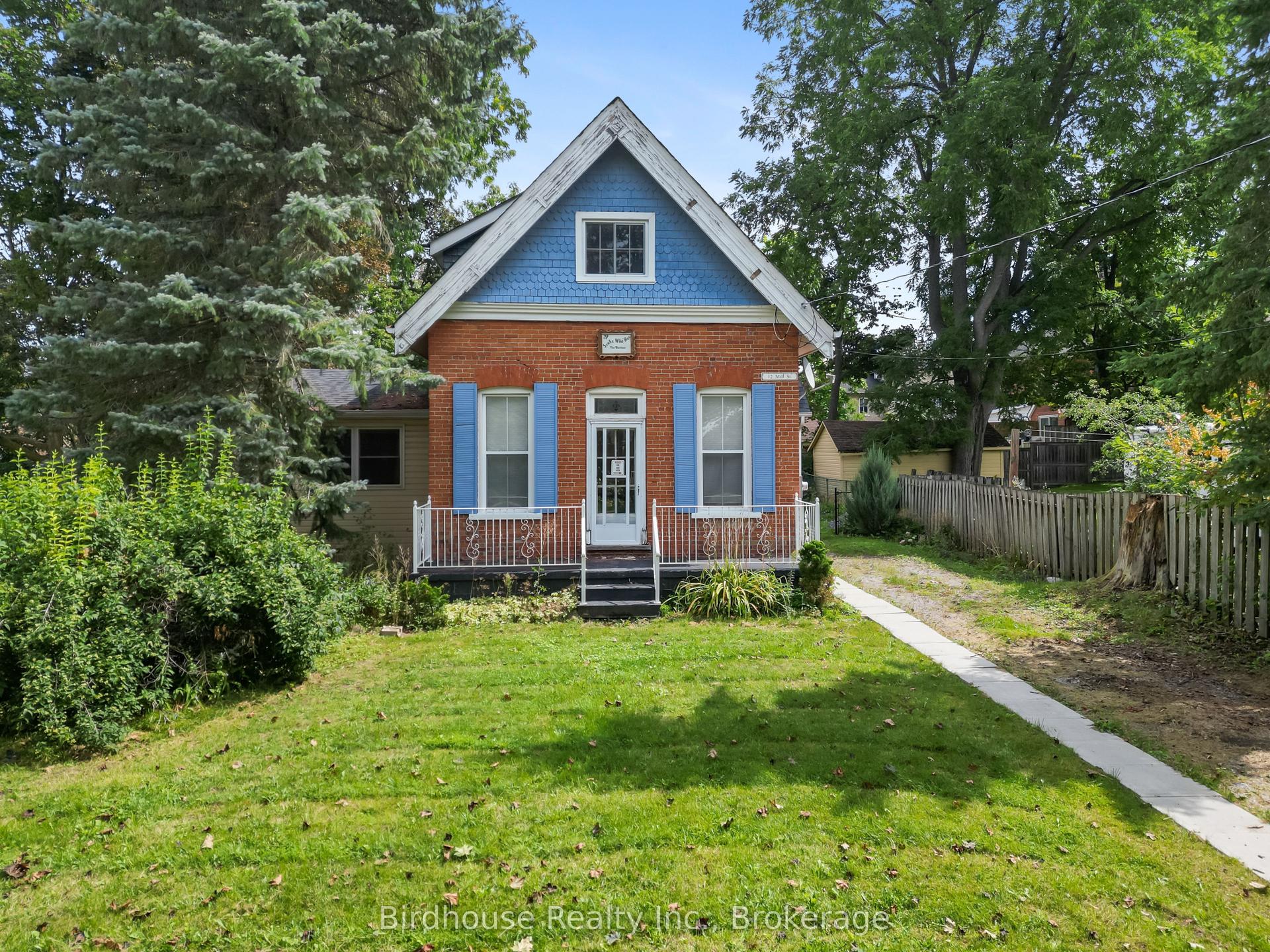 12 Mill Street, Kawartha Lakes — Detached for sale, photo 1