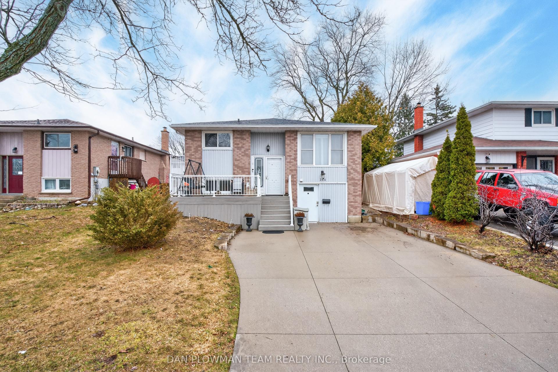 344 Kensington Crescent — photo 1
