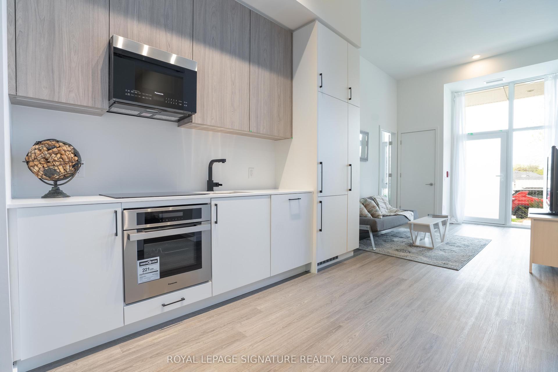 148 Wesley Street, Toronto — Condo Town for lease, photo 1