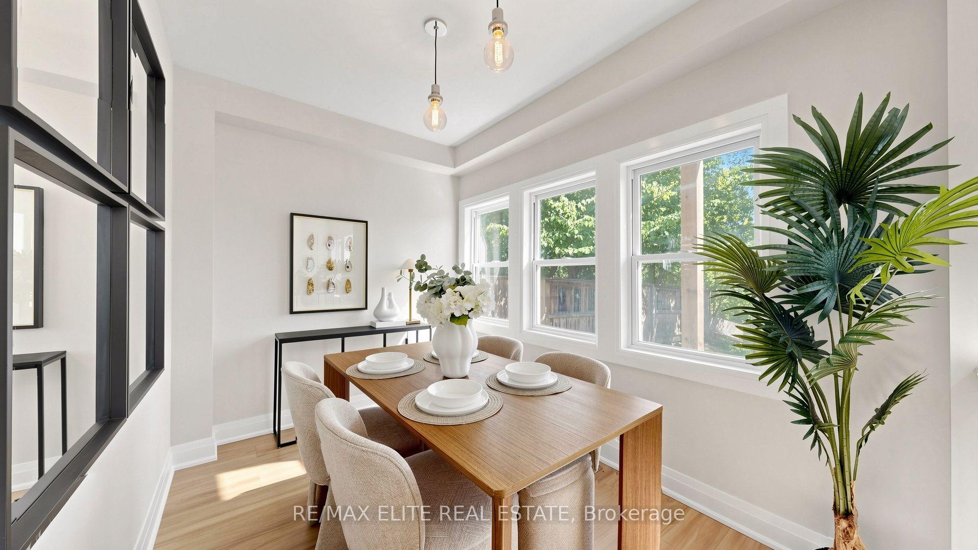 9 Woodford Park Road — photo 1